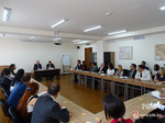 Nicolas Tenzer talks to Armenian diplomats at the Diplomatic School
