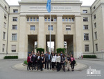 Students and graduates of the Diplomatic School in front of the UN office in Geneva