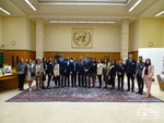 Students of the Diplomatic School at the UN Library in Geneva