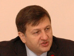 Meeting of the DS Director Vahe Gabrielyan with the students of the YSU International Relations Department